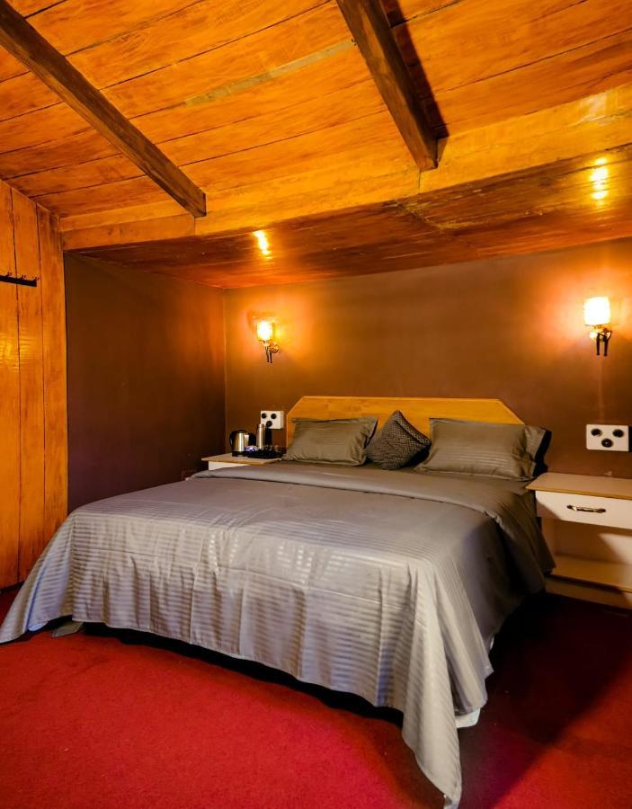 Bob'S Woodside Bungalow Otel Ooty Dış mekan fotoğraf